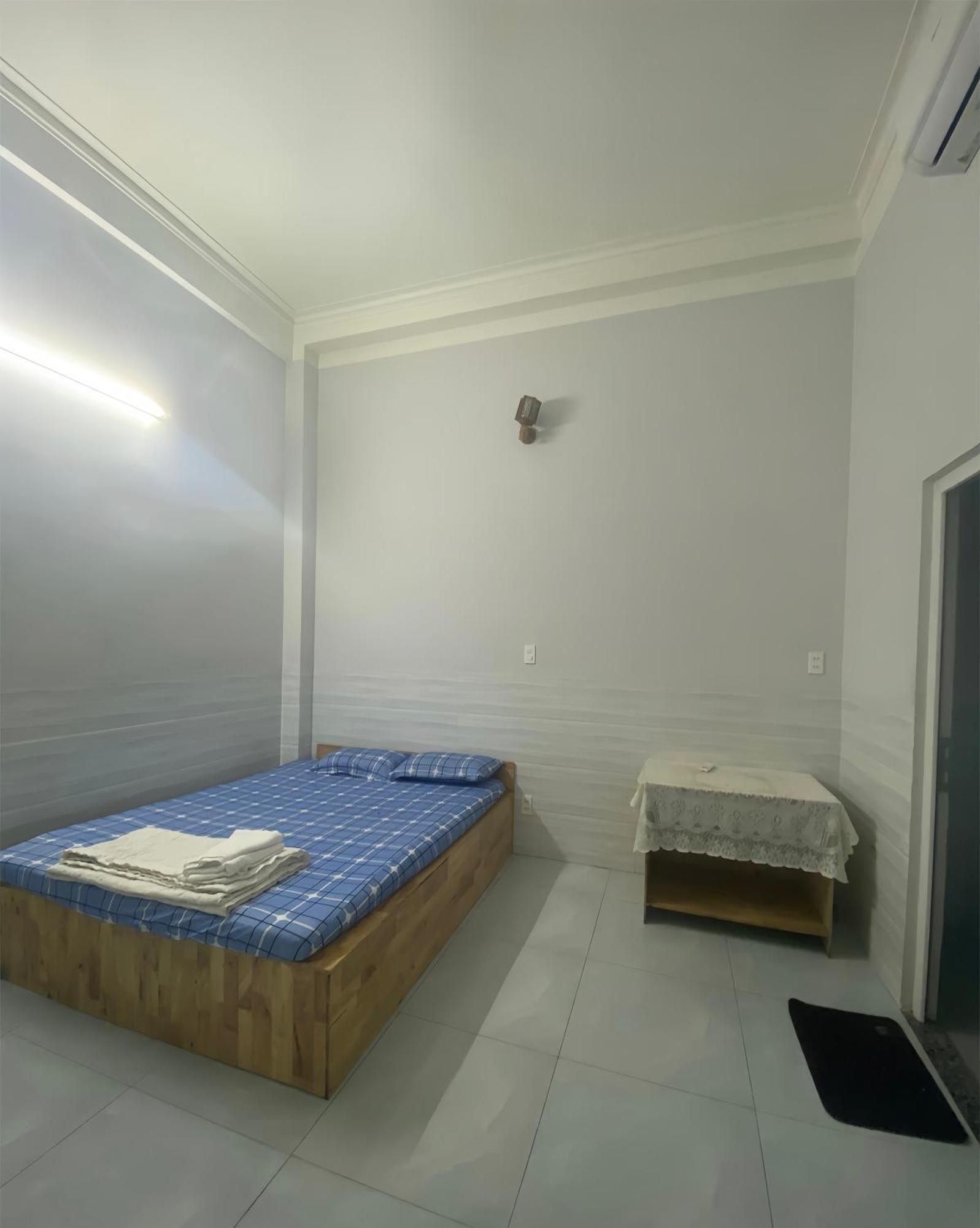 Nha Nghi Loc Phat 68 Thuan An Exterior photo